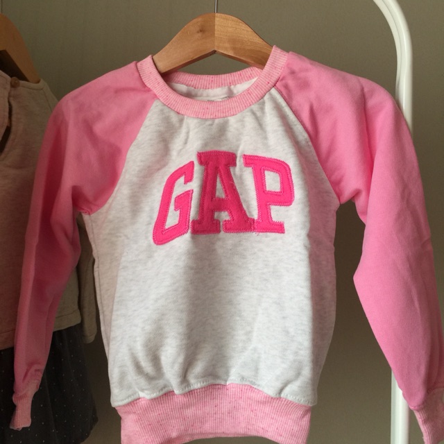 Sweater anak GAP