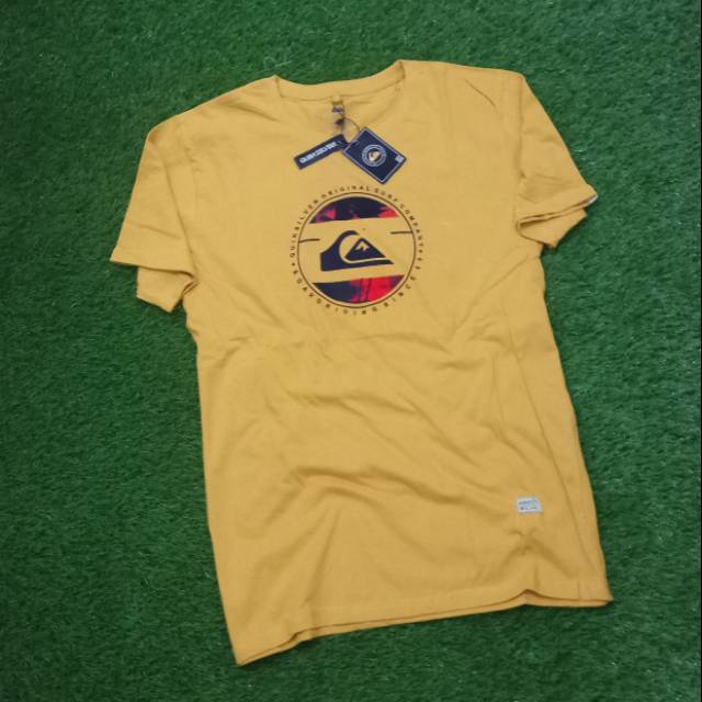  Baju  Kaos  Quiksilver  PP11 Premium Super Quality Ukuran L 