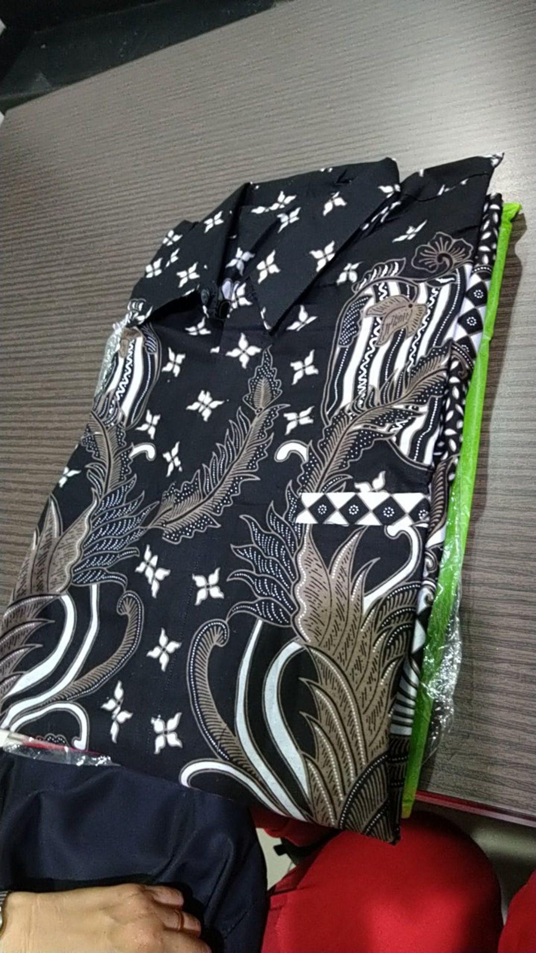 Kemeja Batik Pria Jumbo 4l-5l Lengan Pendek Atasan Baju Hem Pria Big Size Ukuran Besar Mrs-pl