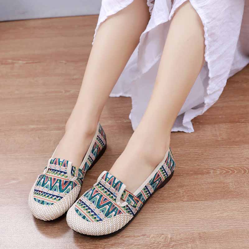 Sepatu Fashion Wanita Flatshoes Motif - 1608