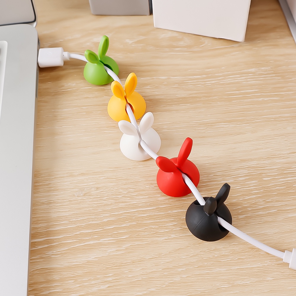 Klip Holder Kabel Charger USB Bentuk Telinga Kelinci