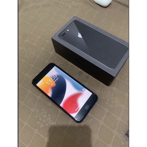 IPHONE 8+ 64GB
