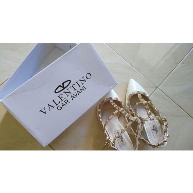 VALENTINO HEELS STUDED ROCK PRELOVED BEKAS SECOND LINE NEW