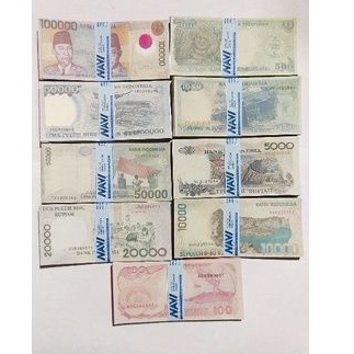 

AMPLOP LEBARAN UNIK (KUNO)