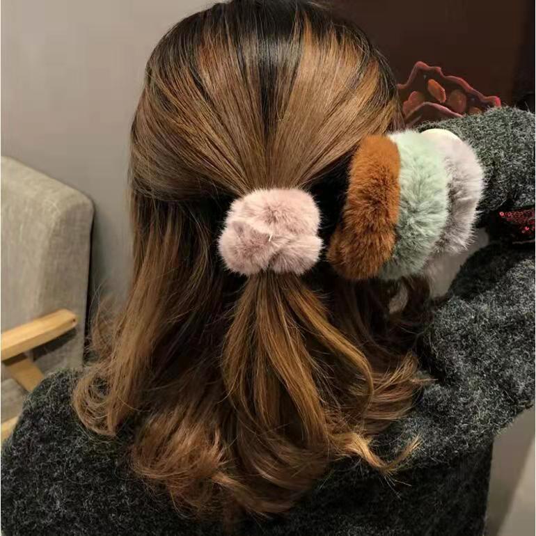 GO! IR753 Scrunchies Ikat Rambut Model Bulu Bola Pom Pom Ponytail Gaya Korea