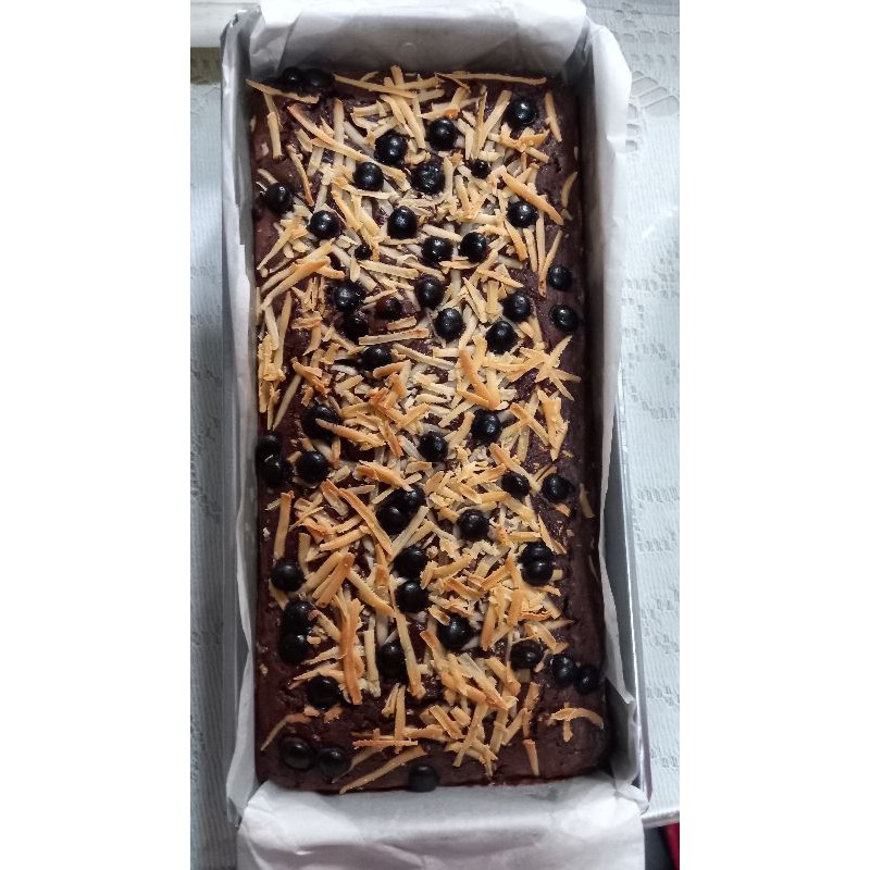 

Fudgy Brownies with topping