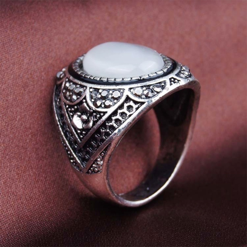 Cincin Batu Permata Mata Kucing Warna Emas / Silver Untuk Wanita