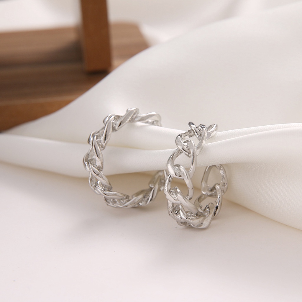 Hu Hu Hu Hu Hu Alat Bantu Pasang Kacamata♡ Anting Tusuk Gantung Desain Hollow Gaya Retrogothic Untuk Wanita