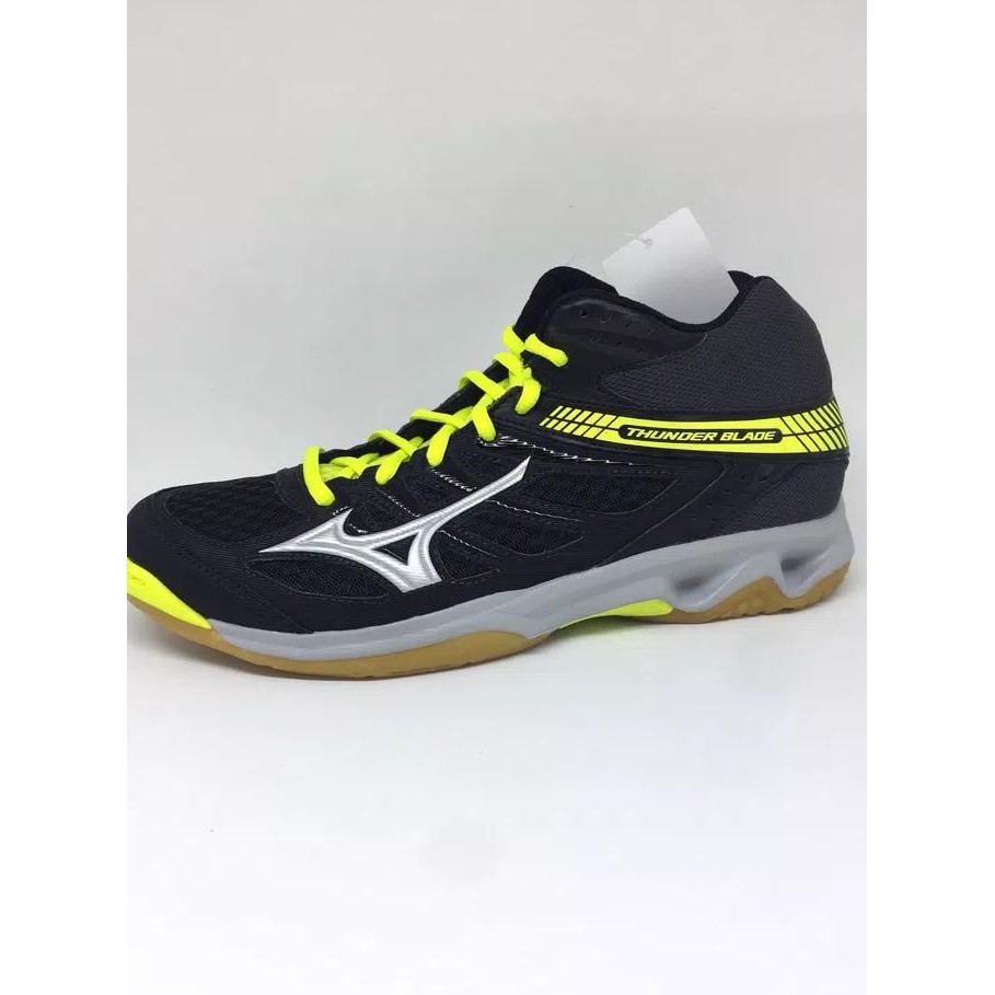 Mizuno thunder cheap blade mid 2018