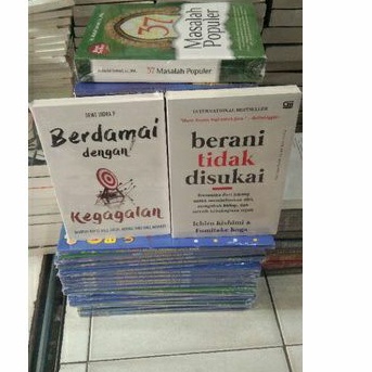 

Sepaket 2 buku berdamai degan kegagalan - berani tidak disukai