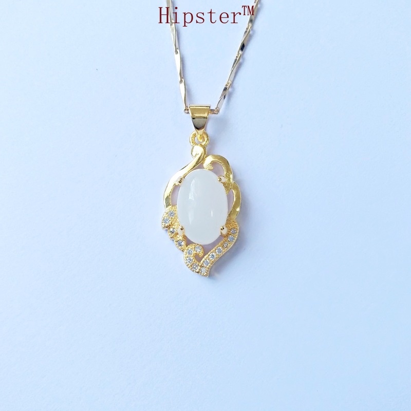 Retro Style Elegant Golden Jade Pendant 18K Gold Necklace