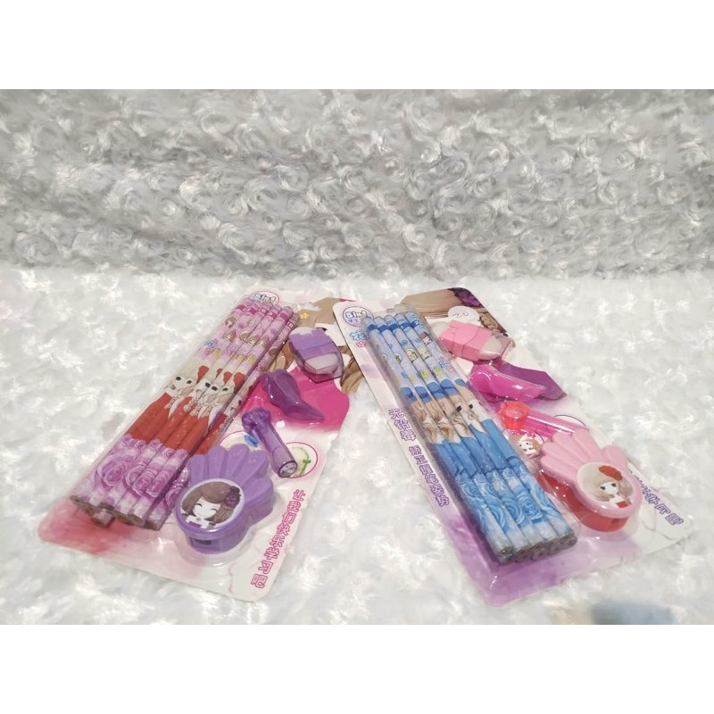 

pensil 1set merek 2b bisa cod karater cewek gambar lucu n bagus cocok untuk kado ulang tahun