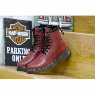  Sepatu  Boots  Docmart Model Simple Kulit Asli Outsole Karet  