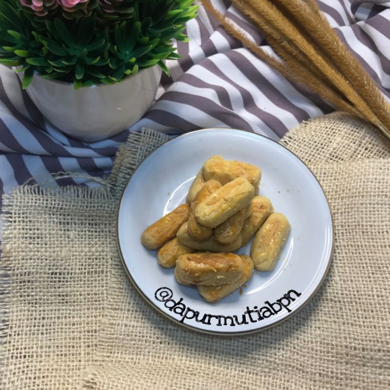 

Kue kering ukuran 500g bisa untuk hampers