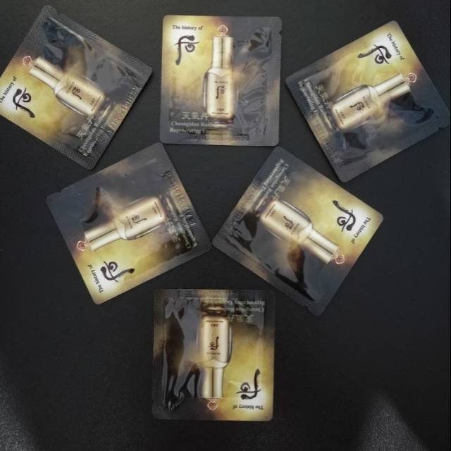 The History of Whoo Cheongidan Radiant Regenerating Essence