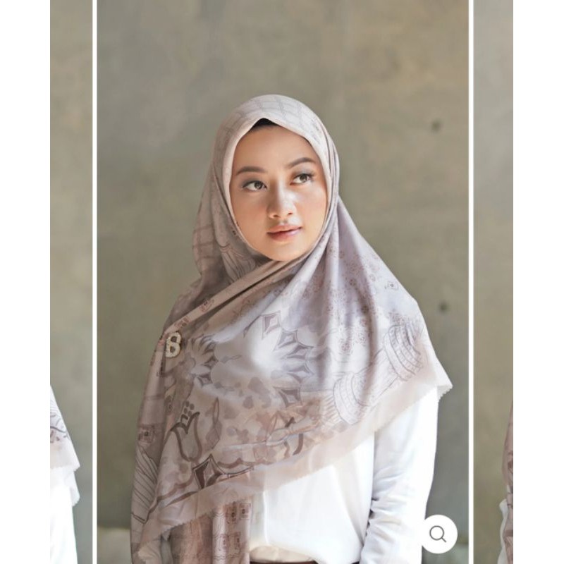 Buttonscarves Medina Series Latte XL