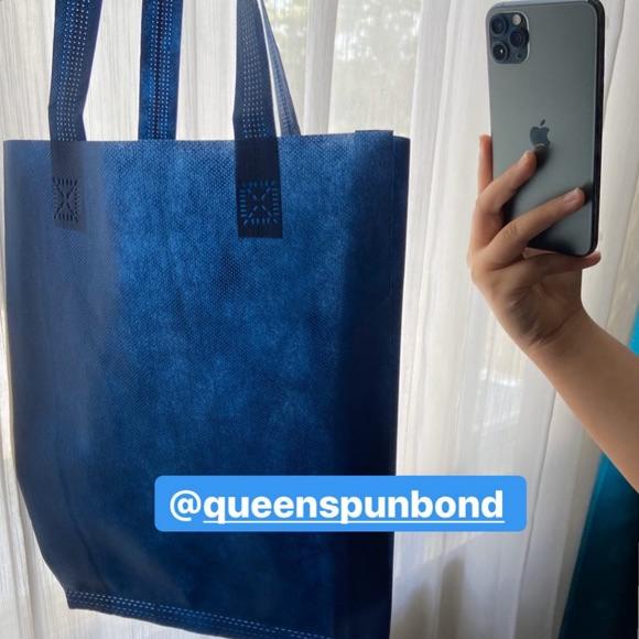 

✵ HARGA LUSIN ISI 12 PCS-TAS LIPAT SAMPING 25x35x8-TAS BELANJA/GOODIEBAG ♞