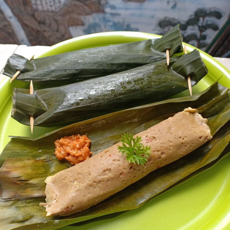 

Otak otak ikan tongkol / cakalang