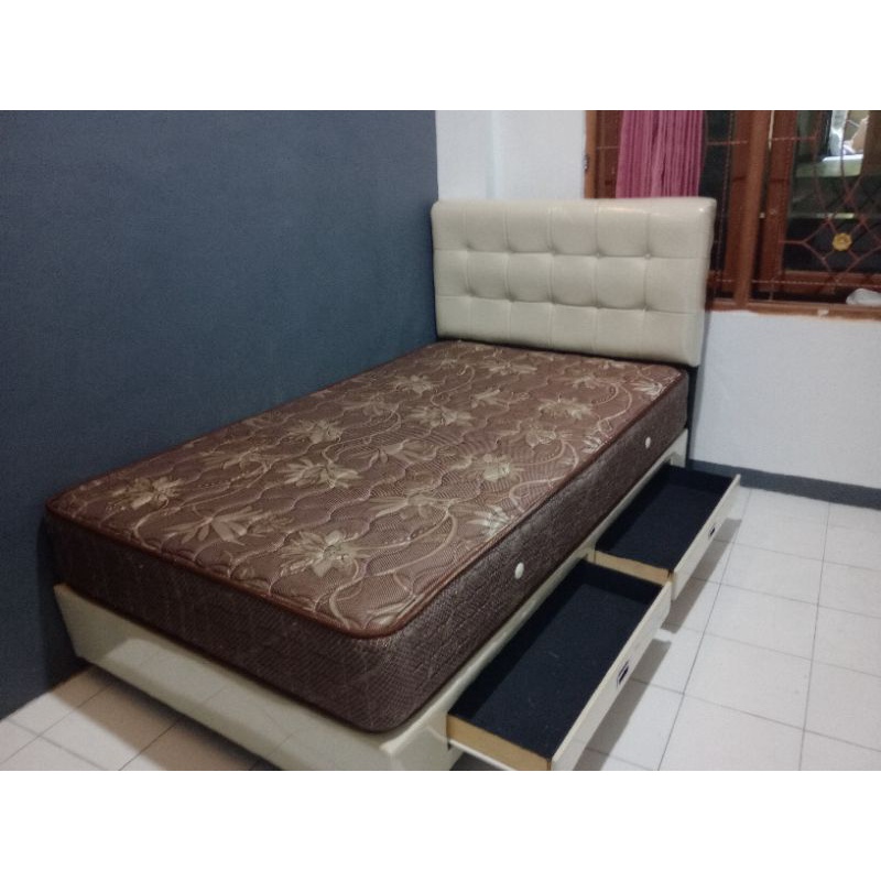 Divan Dipan 140x200 Laci Tempat Tidur Sandaran Langsung Pabrik