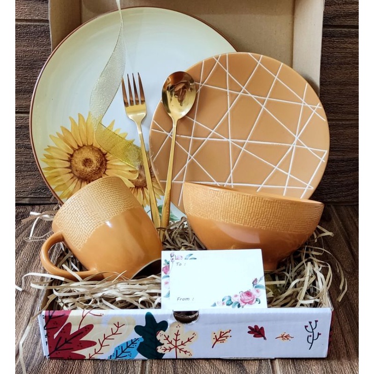 Paket Hampers Piring Keramik | Kado Ultah | Kado Nikah | Kado Unik