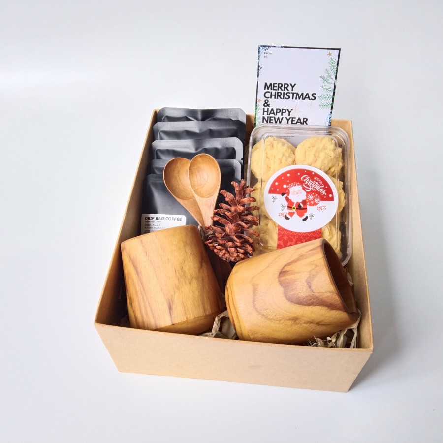 

Hampers box,parcel natal ,paket kue kering gift natal dan tahun baru HAMPERS