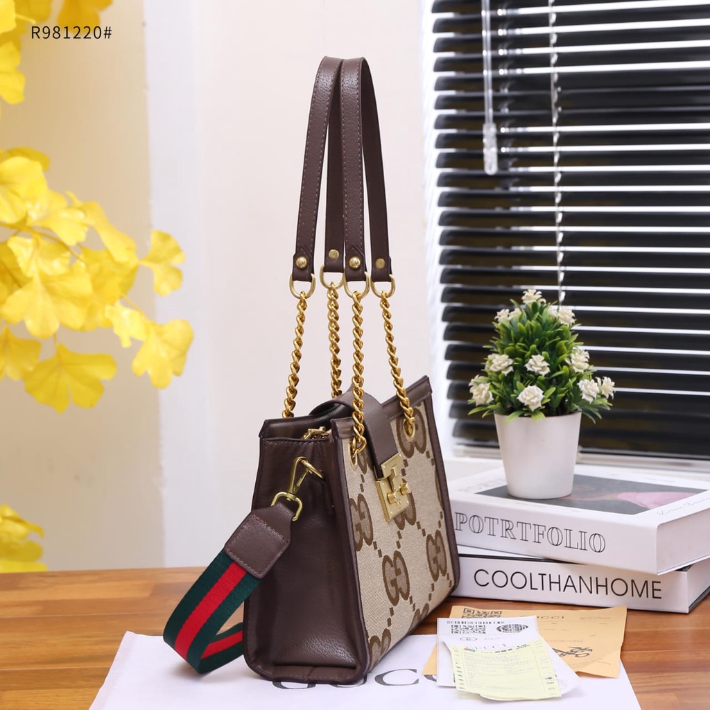 GC Shoulder Bag Jumbo GG in Camel and Canvas R981220