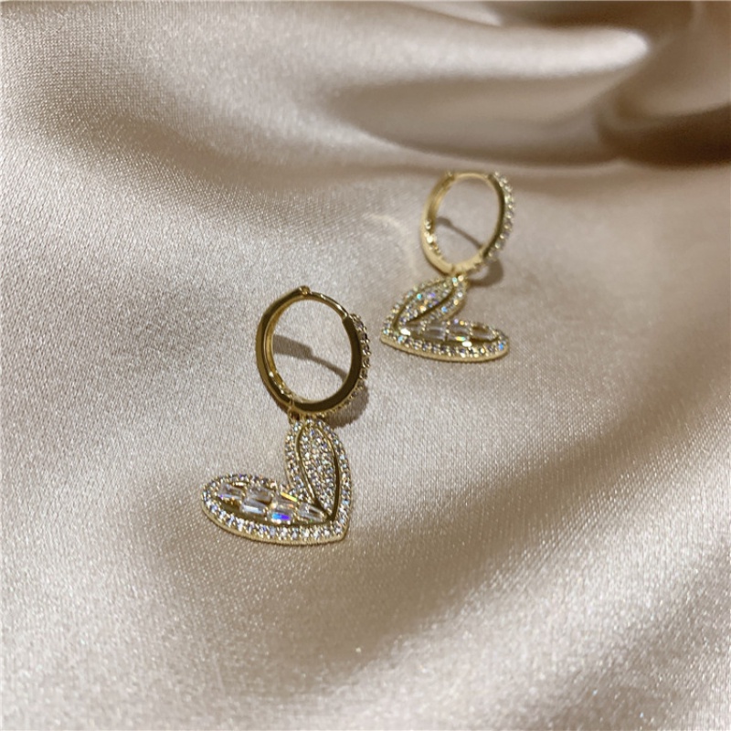 Anting Kristal Berlian Bentuk Hati Gaya Retro