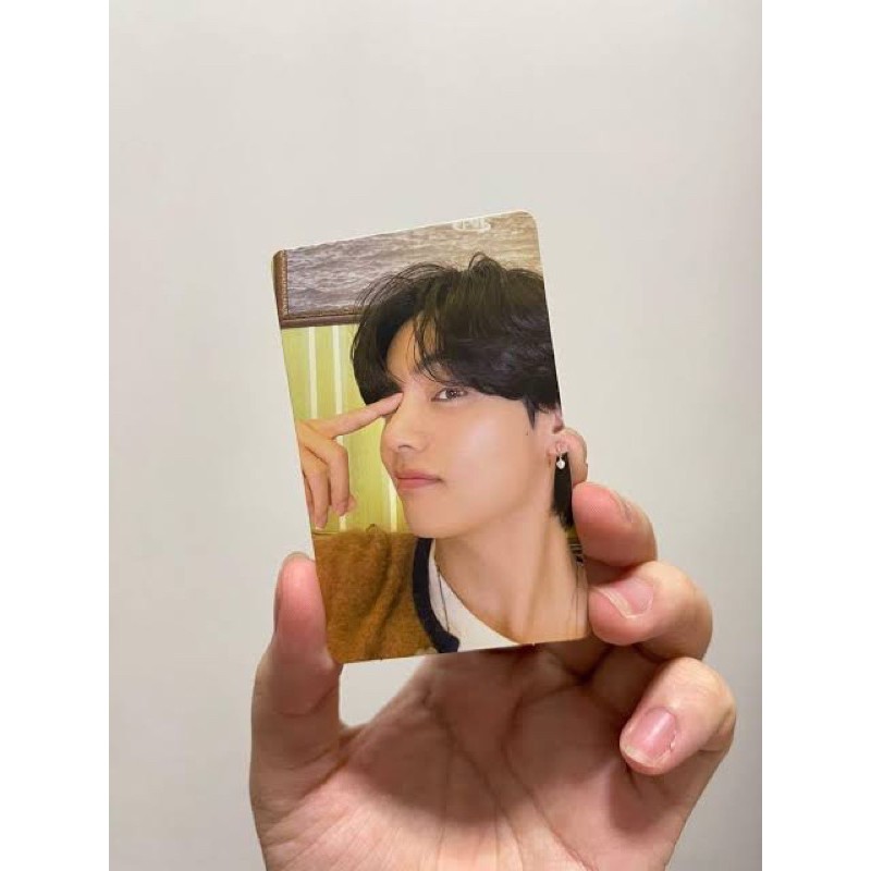 PC Random BE Essential Taehyung Shavira