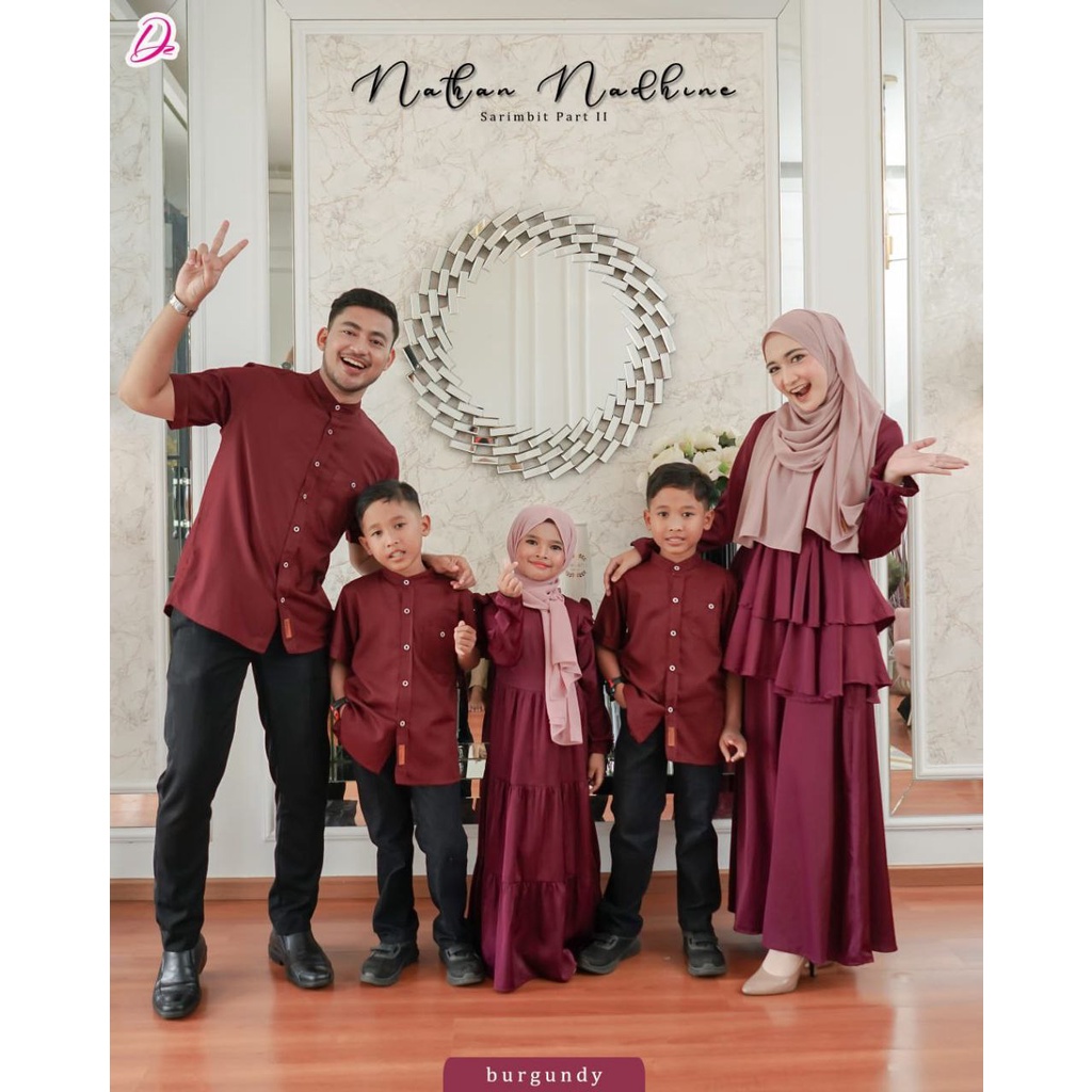 Sarimbit Nathan Nadhine by dzeera | sarimbit couple keluarga | Family set