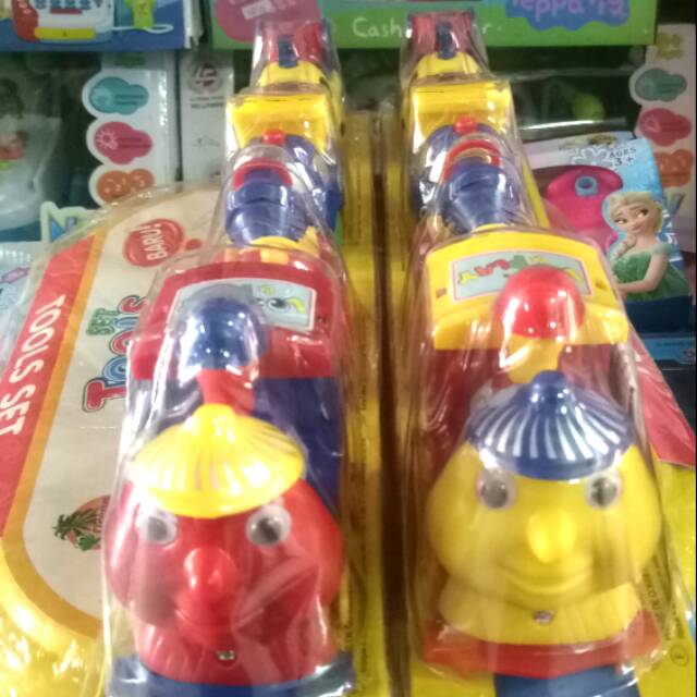 Kereta kuning thomas magnet..