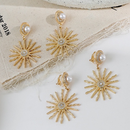 Anting S925 silver needle Bentuk Bunga Matahari Gaya Eropa Dan Amerika Untuk Wanita sun flower