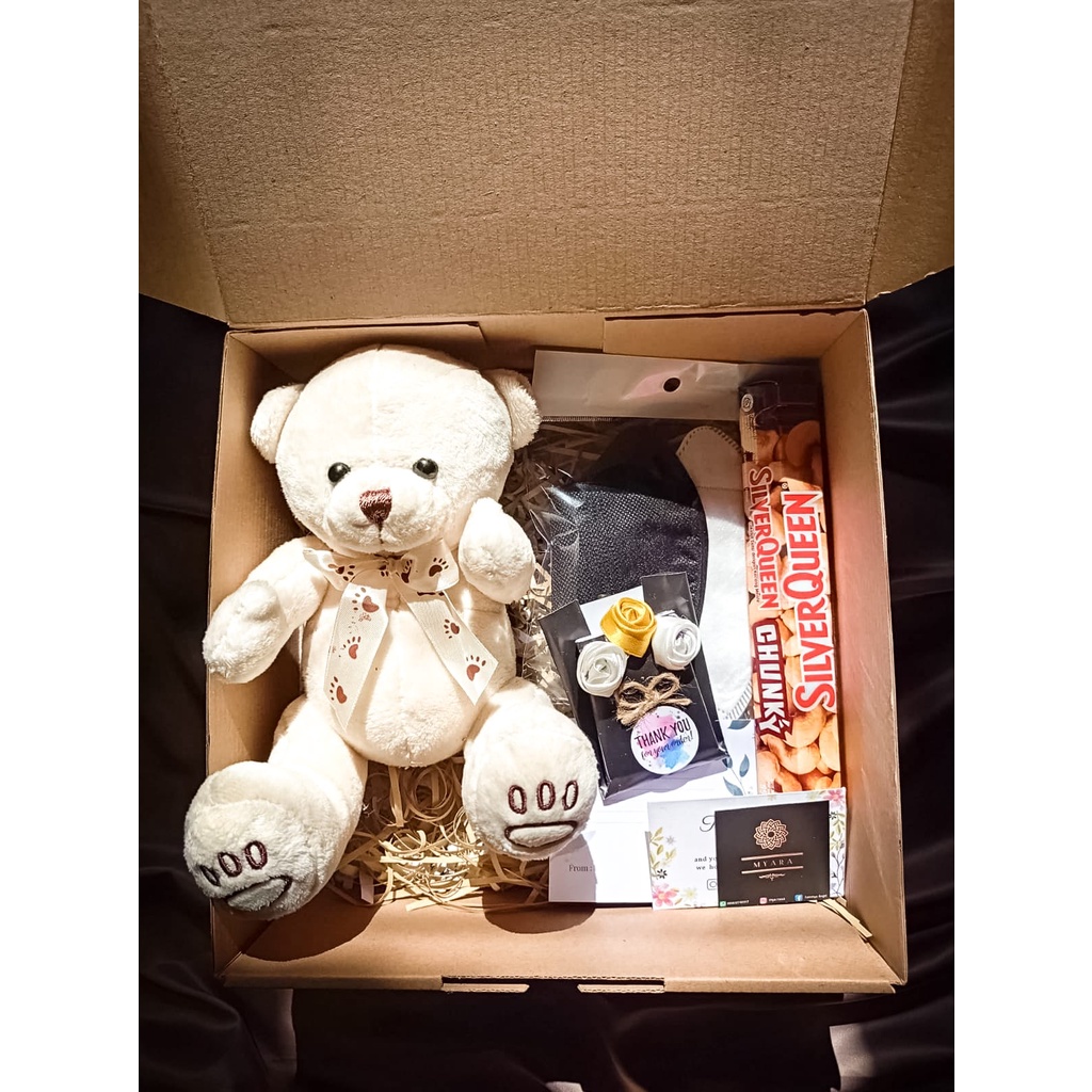 

hampers box/ hampers boneka/ kado hampers