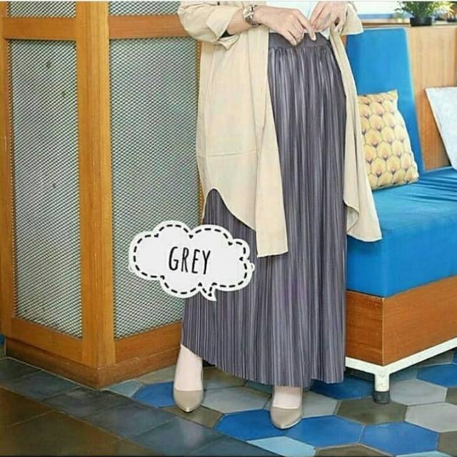 Rok plisket mayung wanita warna abu-abu tua