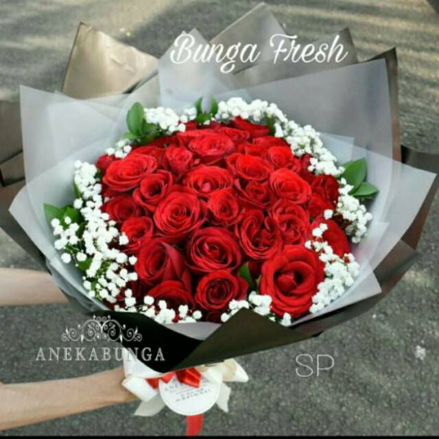 Hand Bouquet Bunga Fresh Flower birthday souvenir wedding anniversary Kado Mothers Day Rangkaian Har