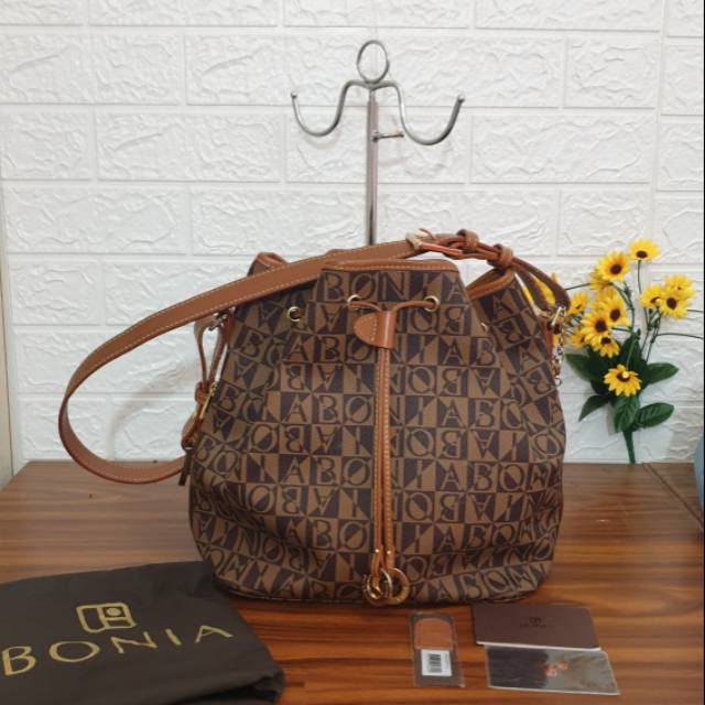 Bonia serut preloved