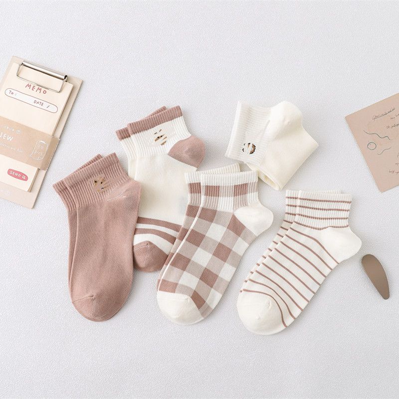 [littlecrab] Kaos Kaki Bear Chocolate Cute Women Socks Import Kaos Kaki Berkualitas Square  White Kaos Kaki Beruang Korean Style