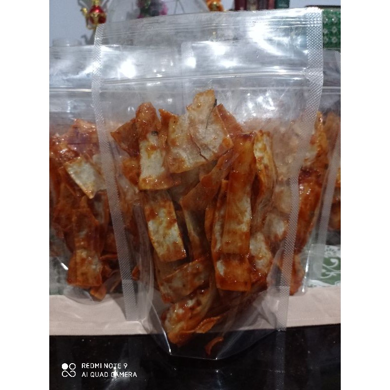 

keripik pedas maknyus