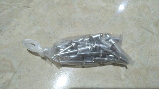 Paku Rivet Ukuran 4 X 11 Mm. Dijual Per Bungkus Isi 35 Pcs