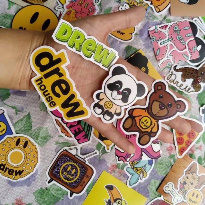

Ready sticker tumblr kpop/custom sudah kiss cut rapi termurah waterproof (isi 40 pcs)