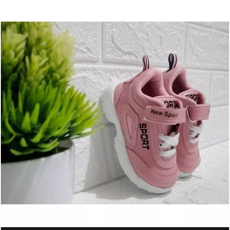 SEPATU ANAK BUNYI BAYI PEREMPUAN PITA Usia 1-3 tahunSepatu Balita