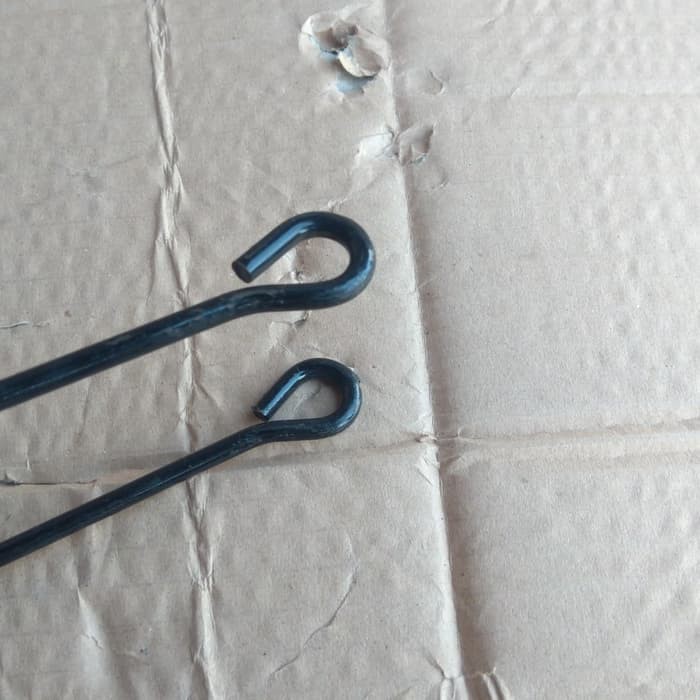 Dudukan Bawah / Kaki Keranjang Sepeda