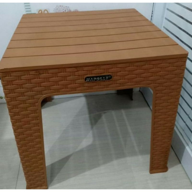 meja teras napolly meja plastik motip rotan