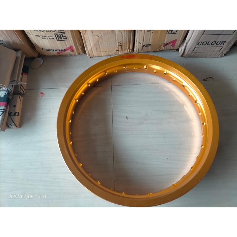 velg Rossi iso ring 18 uk 215 atau uk 250 warna gold