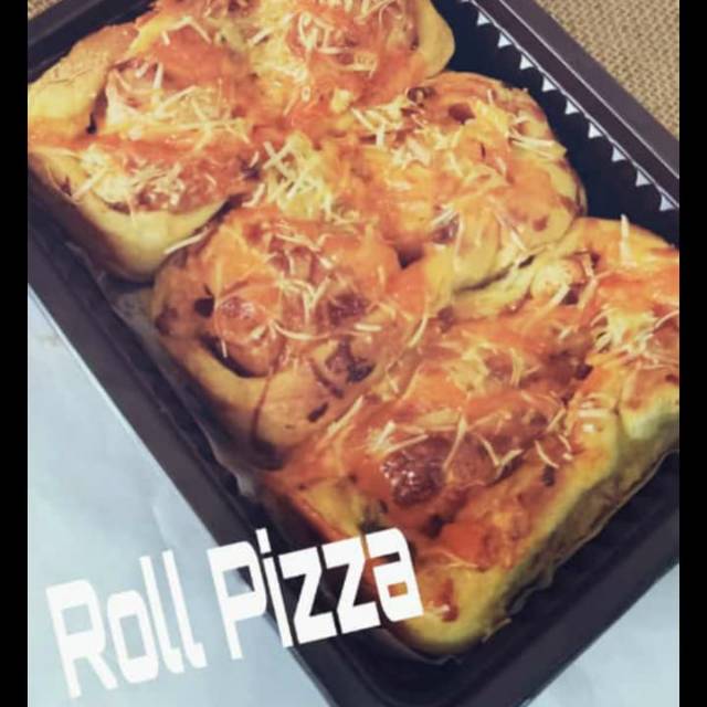 

Roti Roll Pizza