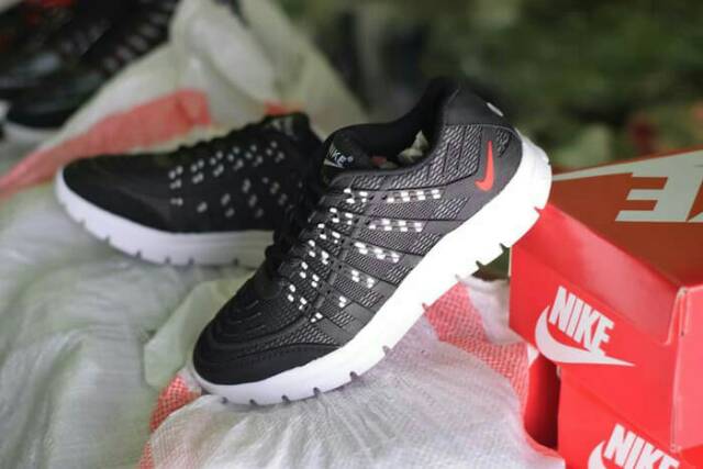 Sepatu nike airmax 3D skin hitam / Grade original vietnam / Cowok cewek