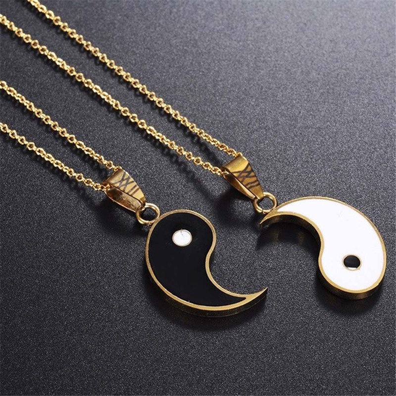 2pcs / Set Kalung Pasangan Tai Chi Yin Yang Bahan Alloy Untuk Hadiah Valentine