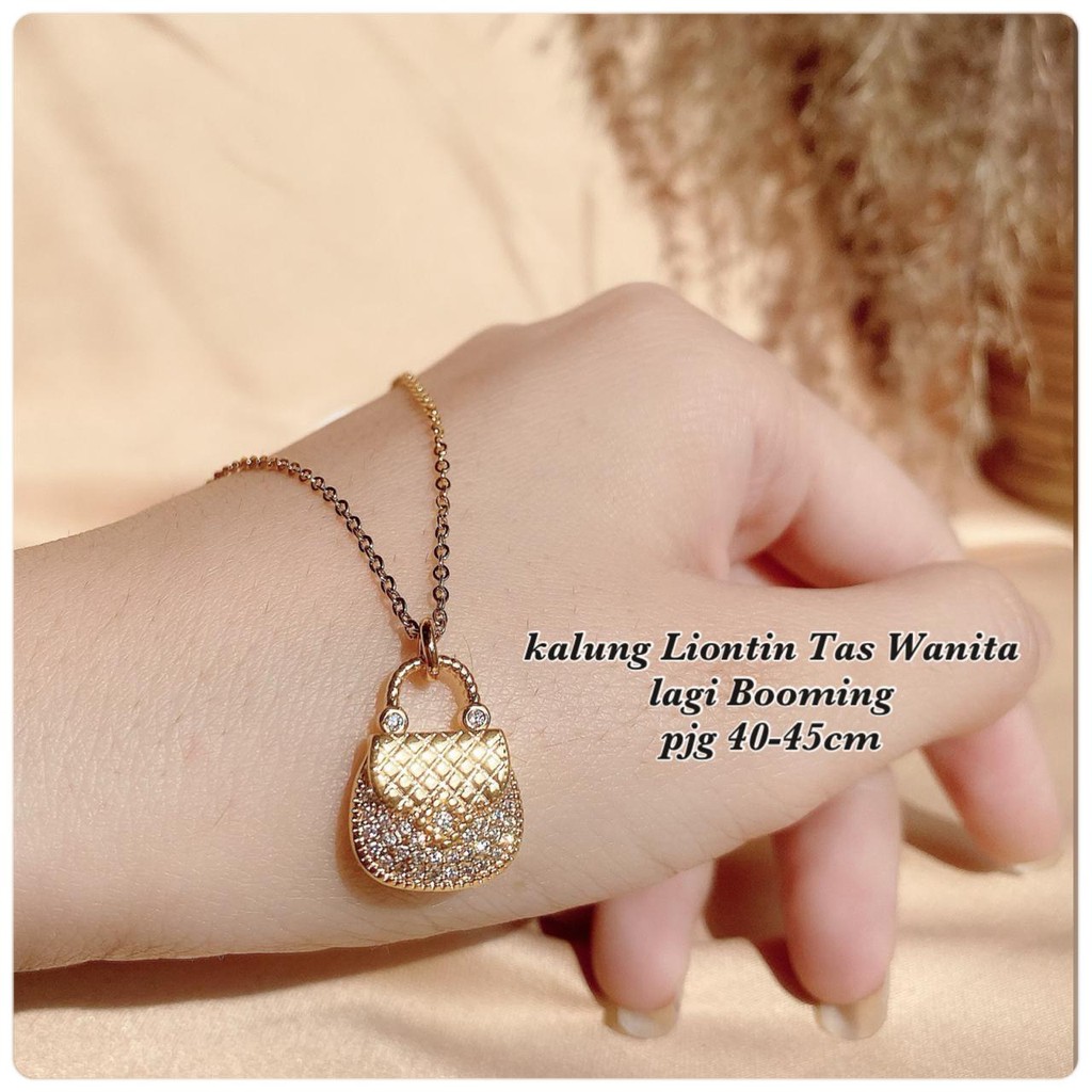 Kalung Liontin Tas wanita Lagi booming Titanium