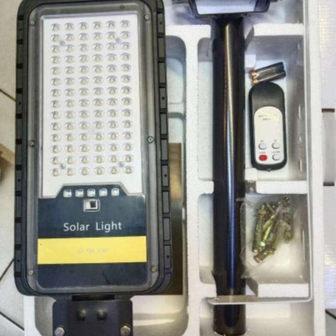 Limited Lampu Jalan Tenaga Surya 80Watt 80 W Two In One Solarcell Panel Limited