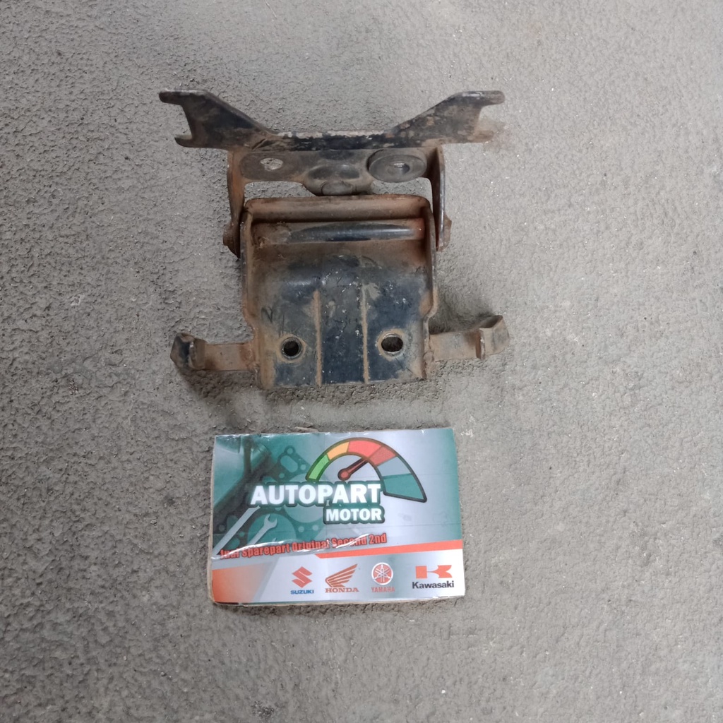 Dudukan tempat engsel jog motor Honda supra fit x fit lama supra 100 original