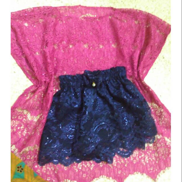 Brokat dan rok tutu anak